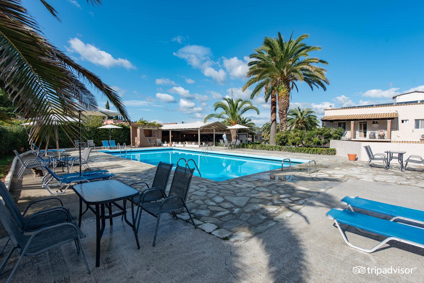 Anita 3* Perama (Corfu)