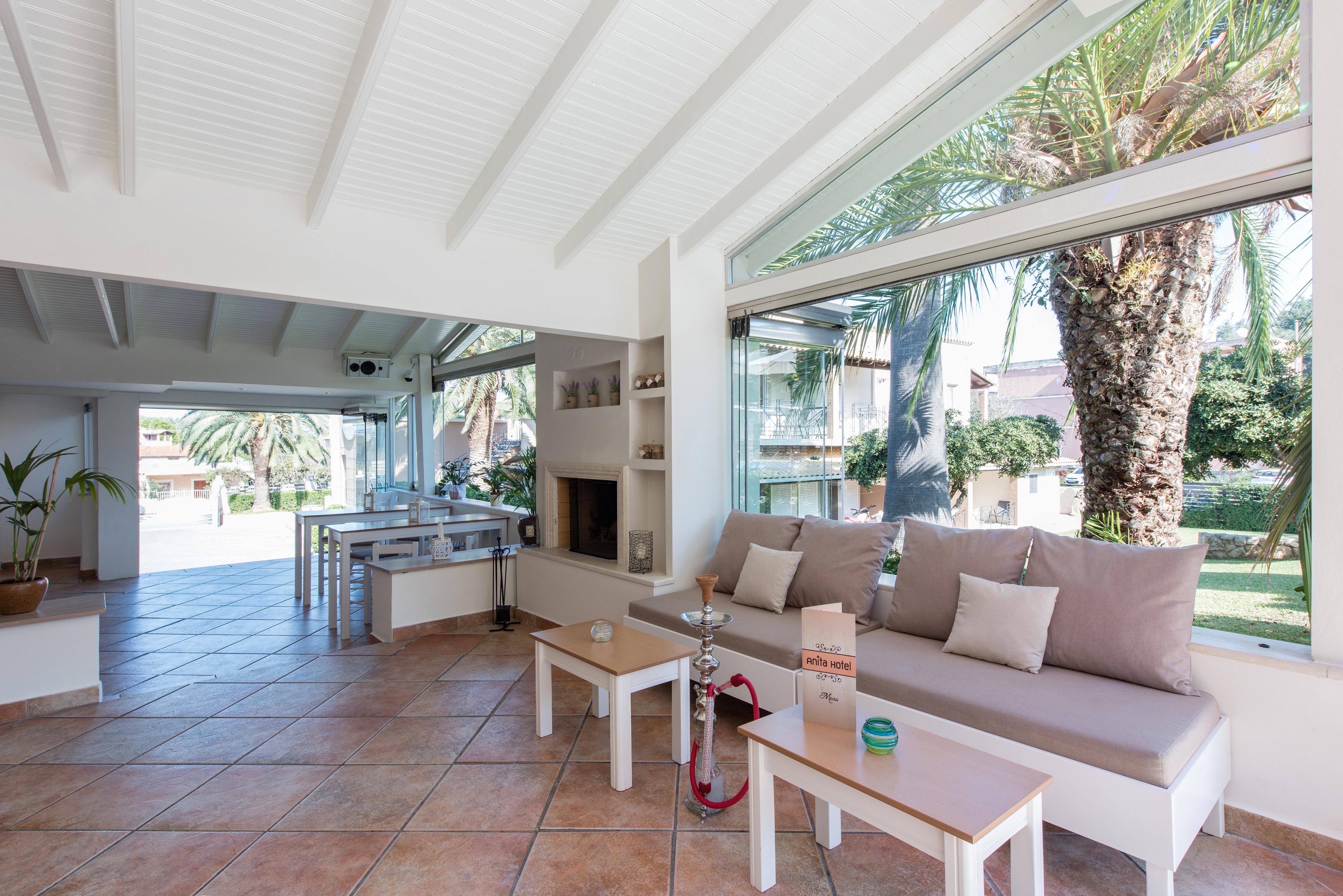 Anita 3* Perama (Corfu)