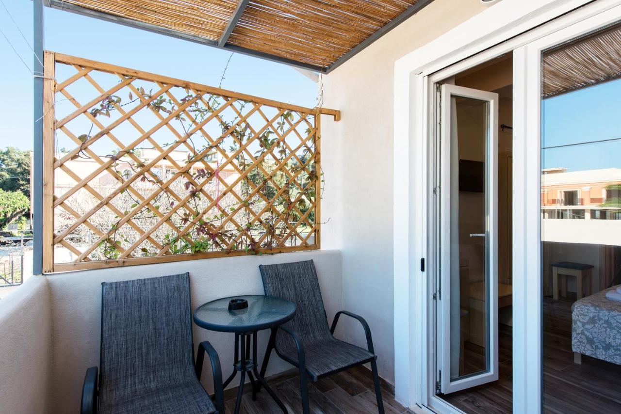 Anita Hotel Perama (Corfu)