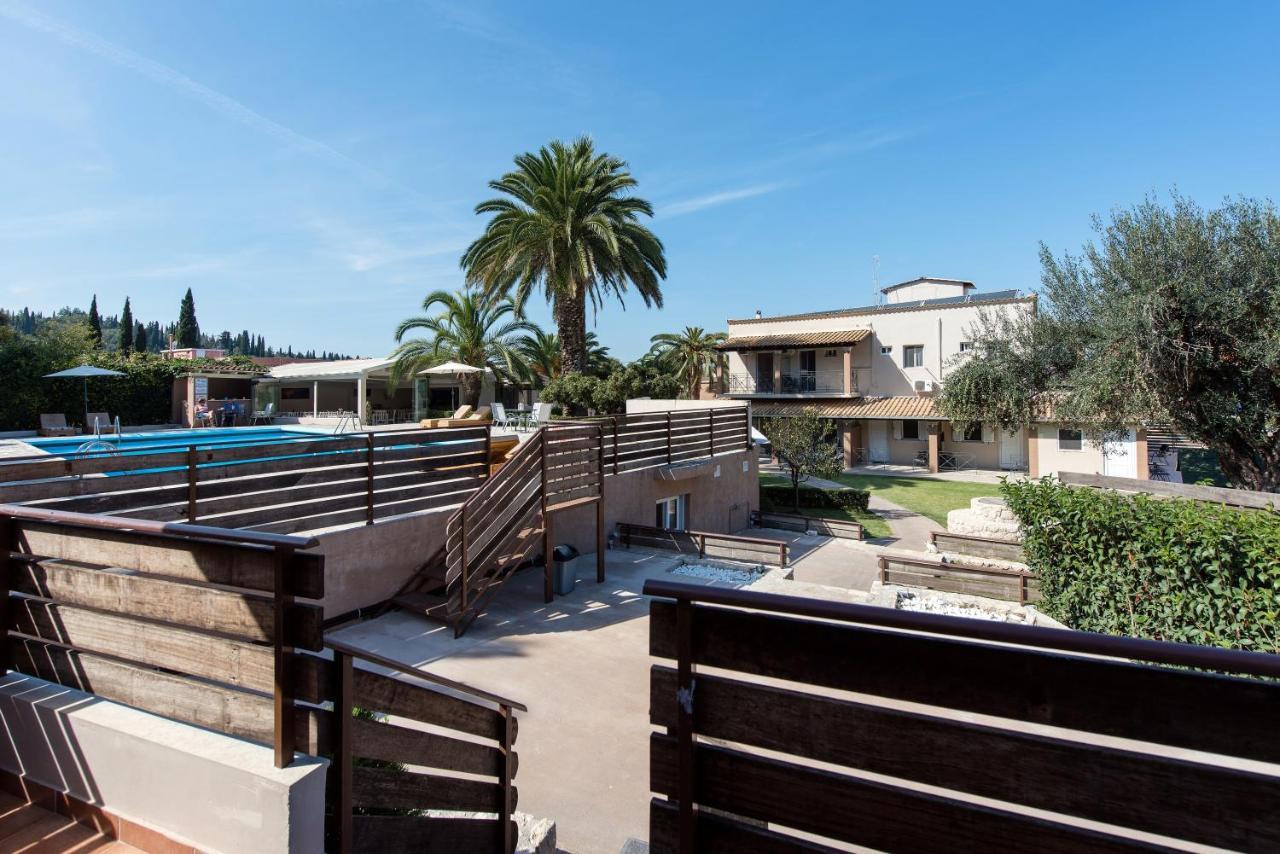 Anita 3* Perama (Corfu)